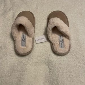 Chinese Laundry Faux Fur Slippers